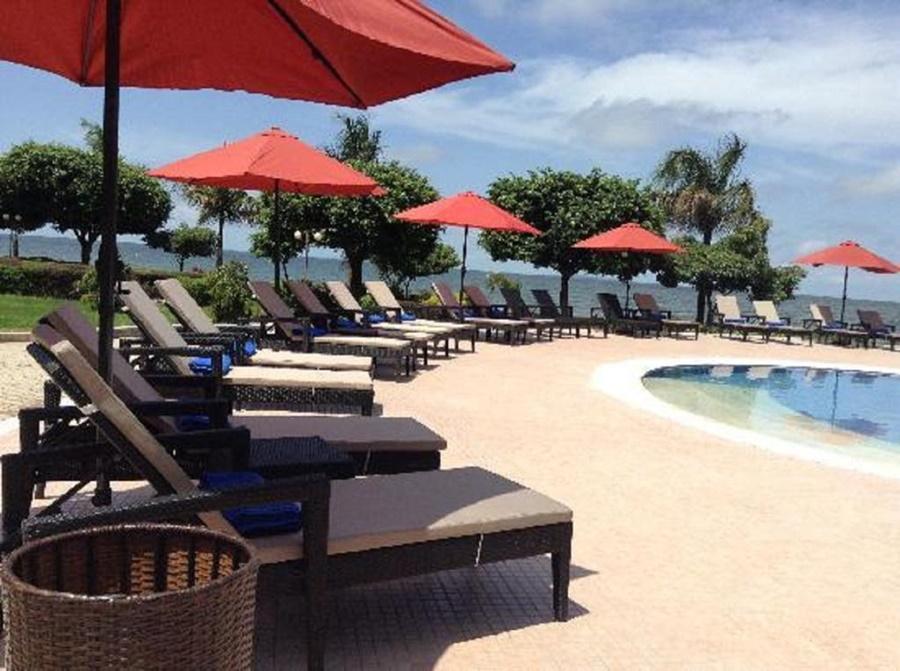 Protea Hotel By Marriott Entebbe Exterior foto