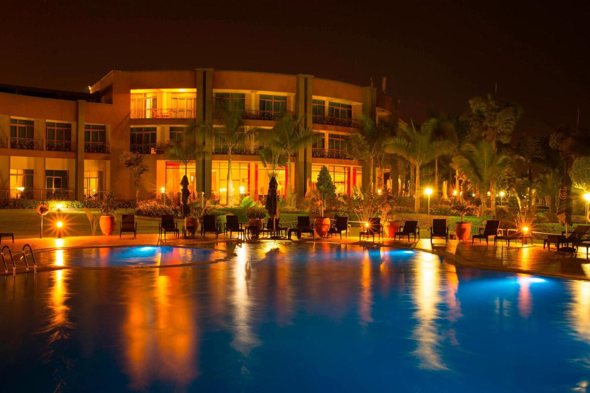 Protea Hotel By Marriott Entebbe Exterior foto